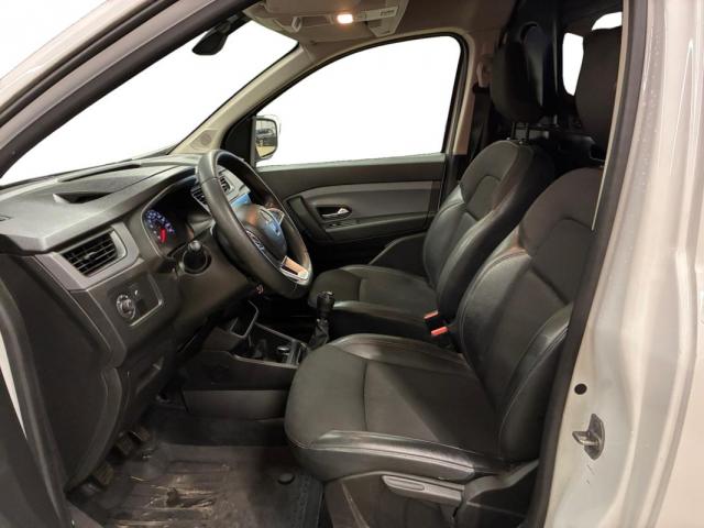 Renault Express Van image 4