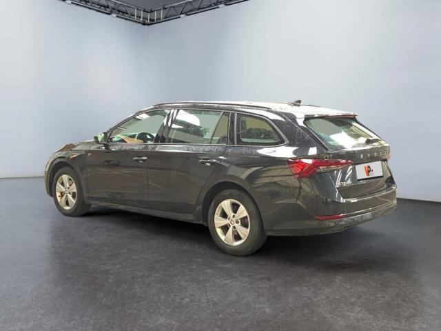 Skoda Octavia image 1