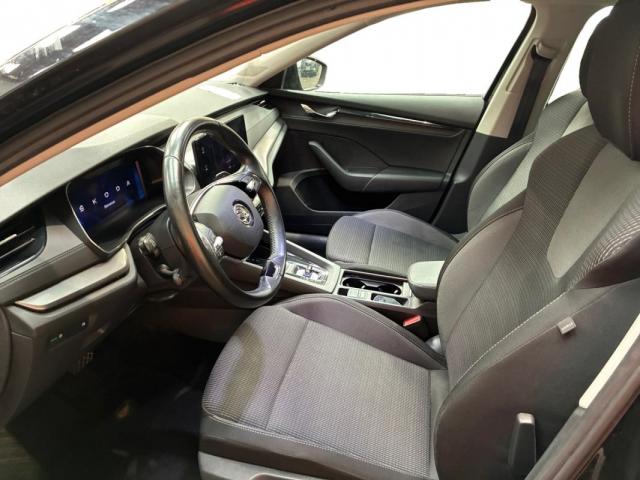 Skoda Octavia image 6