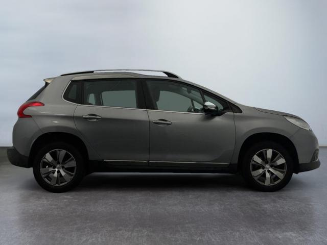 Peugeot 2008 image 1