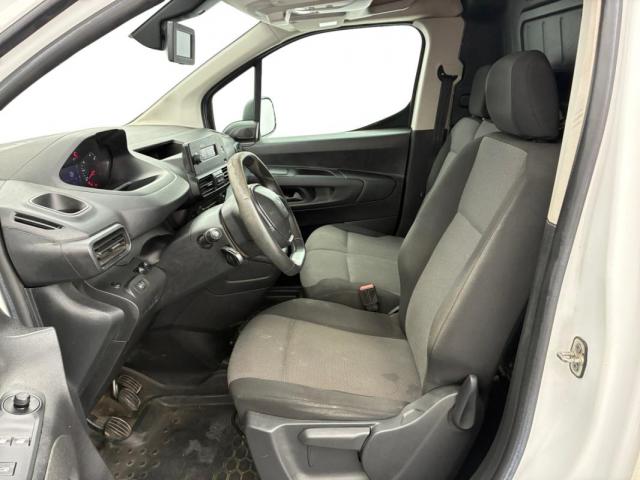 Peugeot Partner image 8