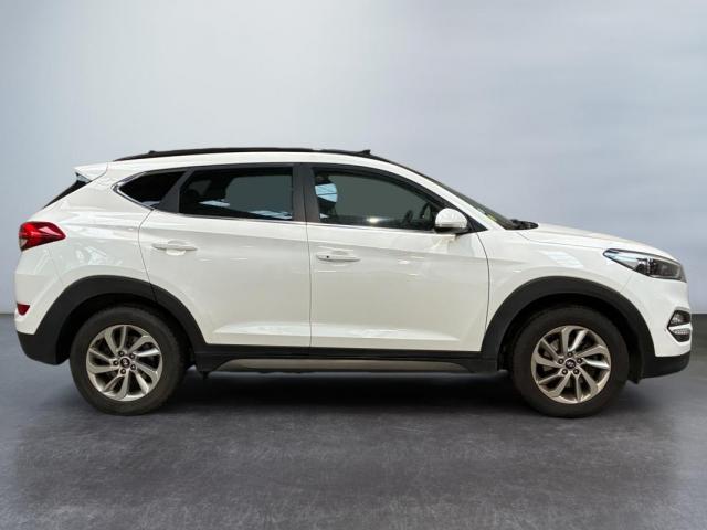 Hyundai Tucson image 8