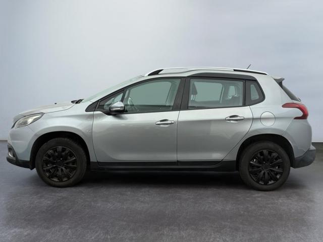 Peugeot 2008 image 8