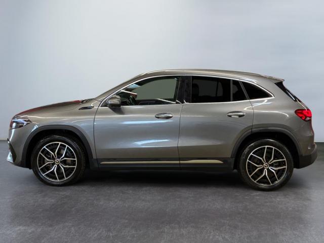 Mercedes Benz Eqa image 5