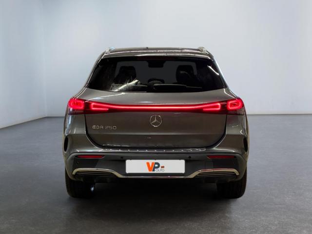 Mercedes Benz Eqa image 1