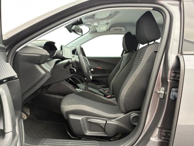 Peugeot 2008 image 7