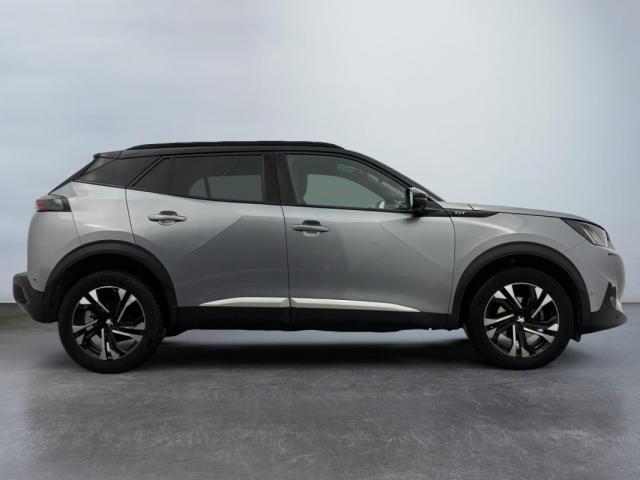 Peugeot 2008 image 2