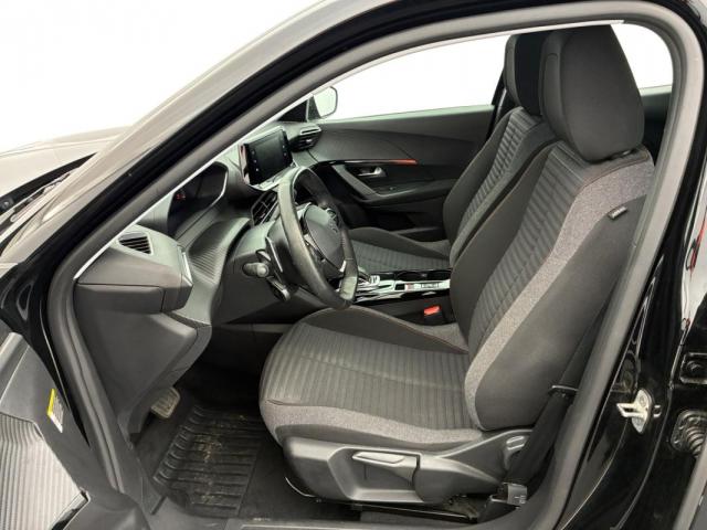 Peugeot 2008 image 7