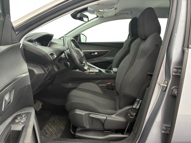 Peugeot 3008 image 3