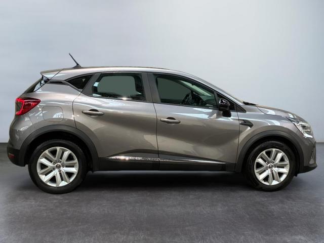 Renault Captur image 1