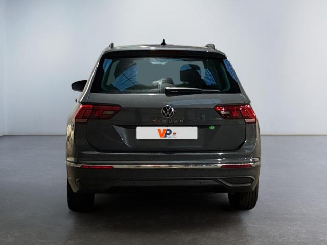 Volkswagen Tiguan image 8