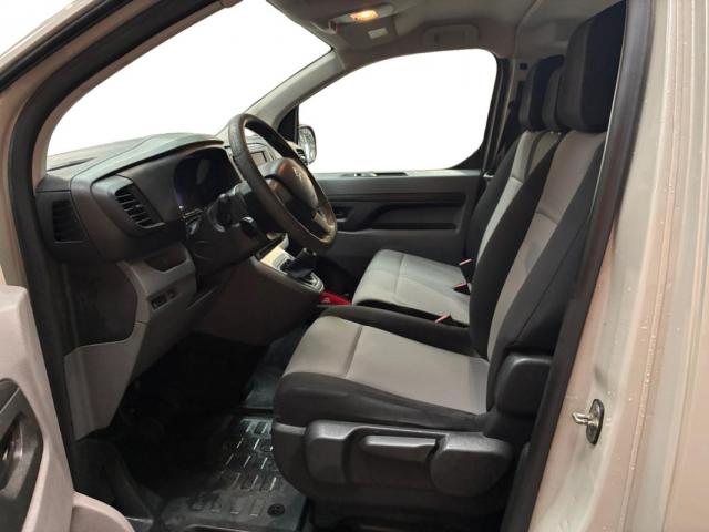 Citroen Jumpy image 8