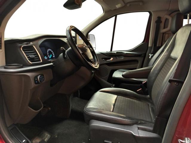 Ford Transit Custom image 5