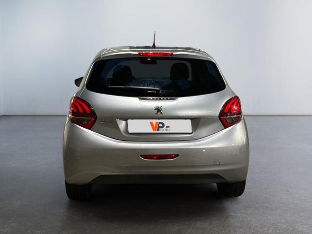 Peugeot 208 image 4