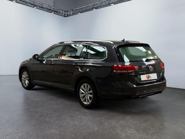 Volkswagen Passat Sw image 2
