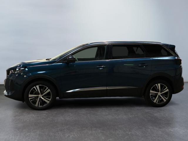 Peugeot 5008 image 2
