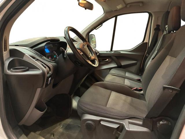 Ford Transit Custom Kombi image 8