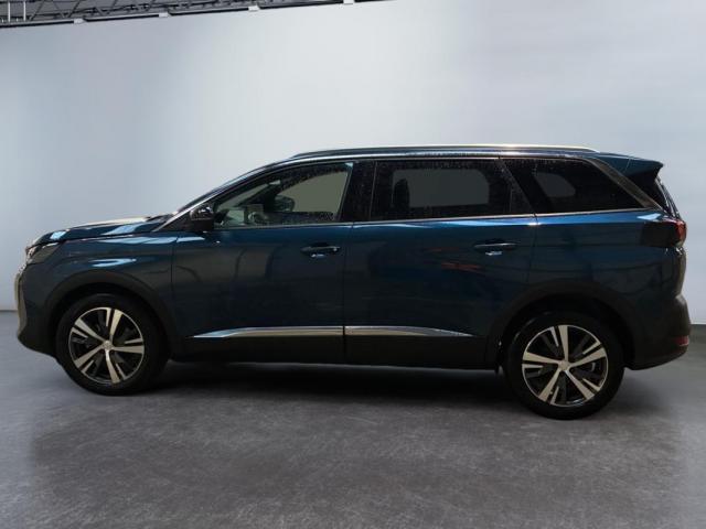 Peugeot 5008 image 1