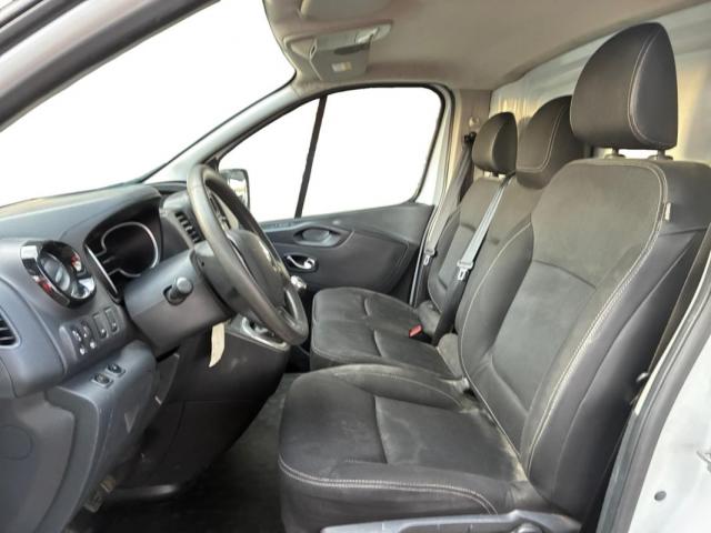 Renault Trafic image 6