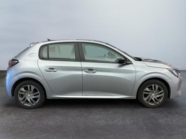Peugeot 208 image 2