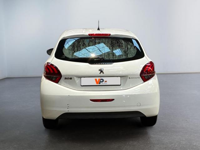 Peugeot 208 image 6