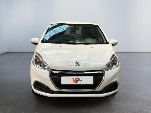 Peugeot 208 image 8