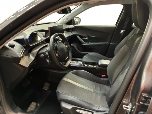 Peugeot 2008 image 8