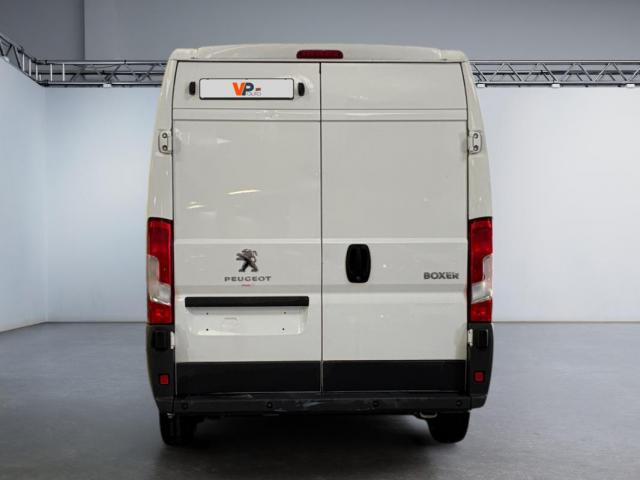 Peugeot Boxer image 2