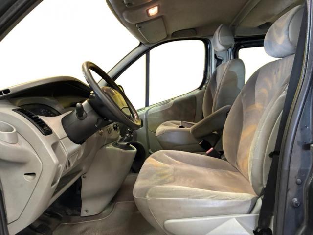 Renault Trafic image 8