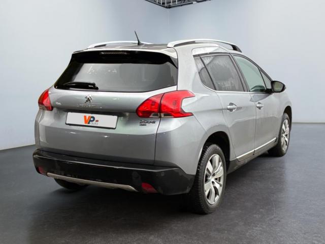 Peugeot 2008 image 2