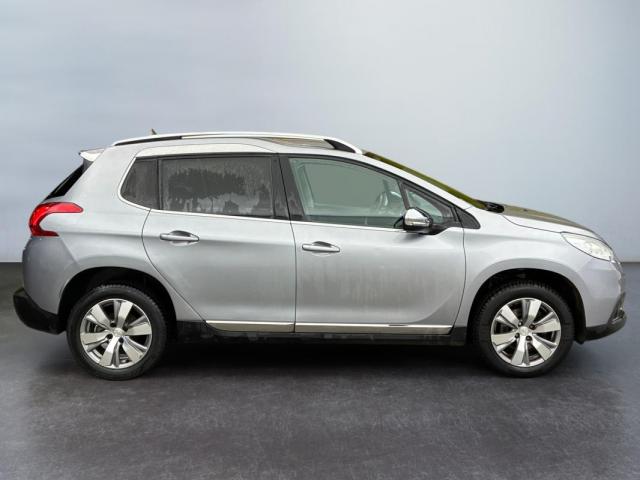 Peugeot 2008 image 3