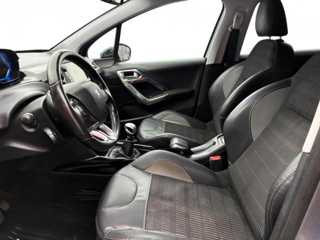 Peugeot 2008 image 6