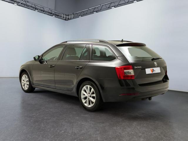 Skoda Octavia image 3