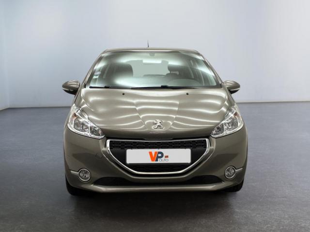 Peugeot 208 image 1