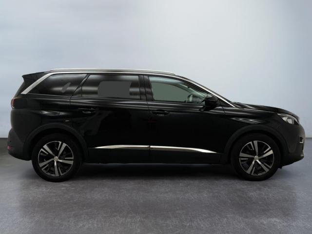 Peugeot 5008 image 2