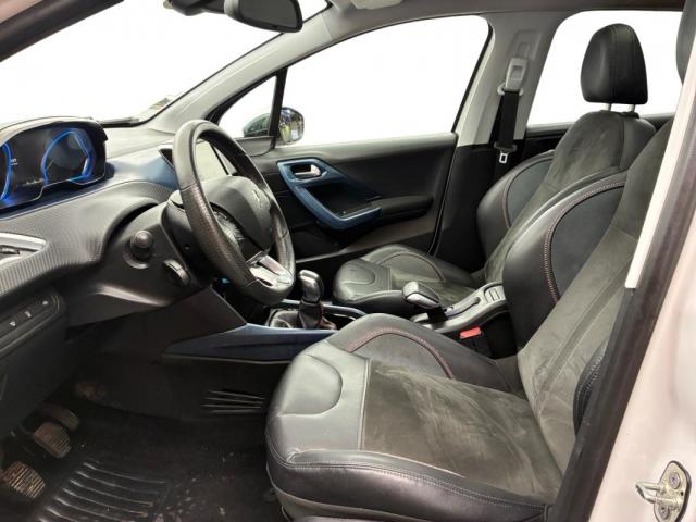 Peugeot 2008 image 6