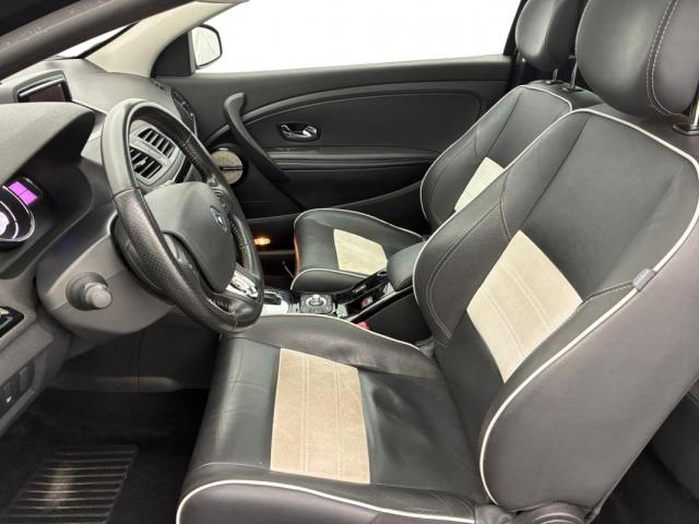 Renault Mégane Coupé image 2