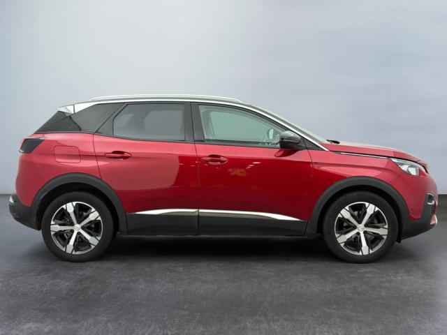 Peugeot 3008 image 2