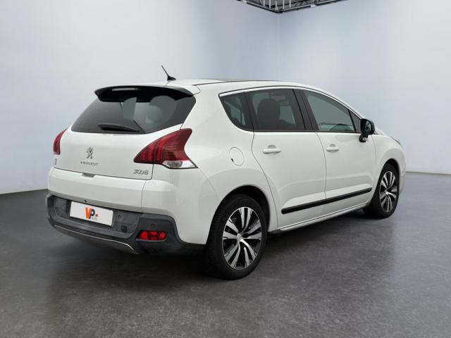 Peugeot 3008 Hybrid4 image 5