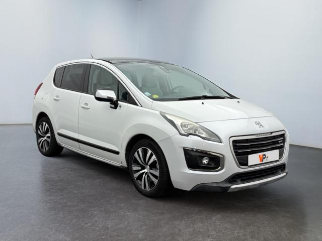 Peugeot 3008 Hybrid4 image 3
