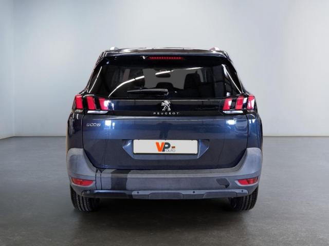 Peugeot 5008 image 1