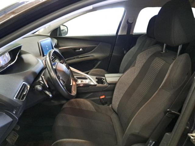 Peugeot 5008 image 4