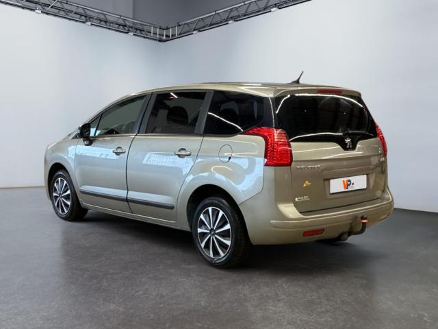 Peugeot 5008 image 6