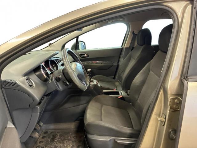 Peugeot 5008 image 7