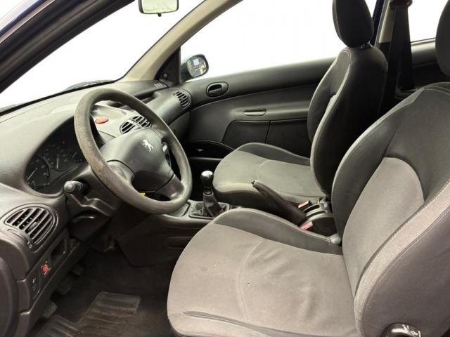 Peugeot 206 image 4
