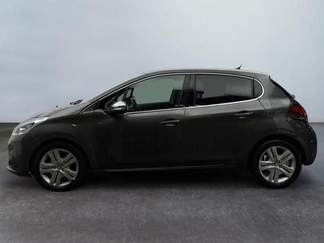 Peugeot 208 image 6