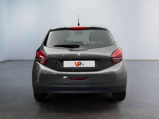Peugeot 208 image 2
