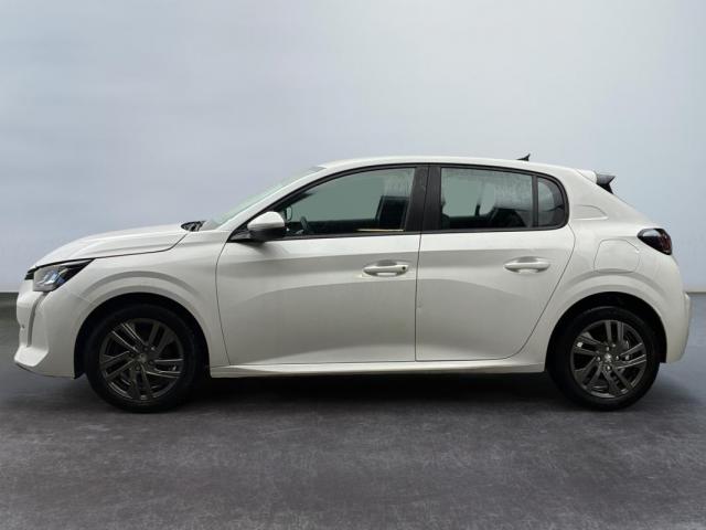 Peugeot 208 image 8