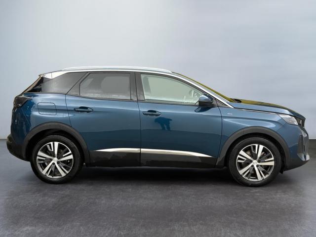 Peugeot 3008 image 2