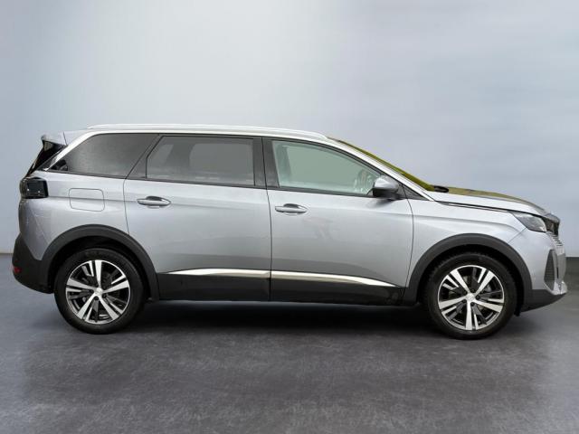 Peugeot 5008 image 8